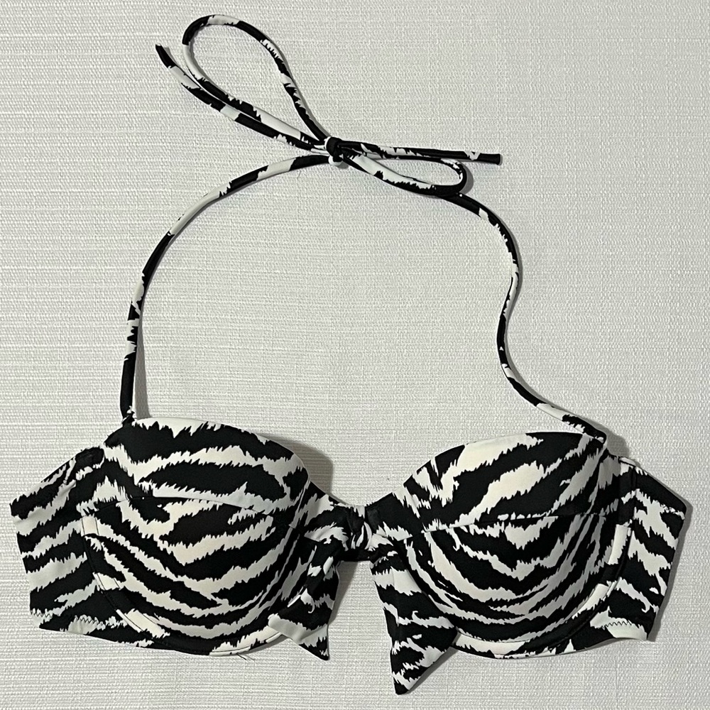Printed Victoria’s Secret Bikini Top